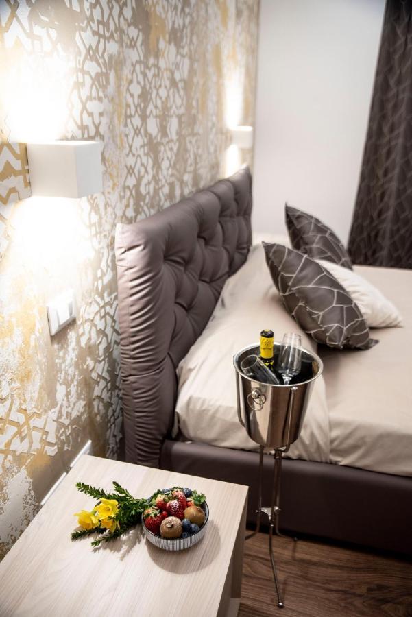 Fervore Luxury Rooms Palermo Bagian luar foto